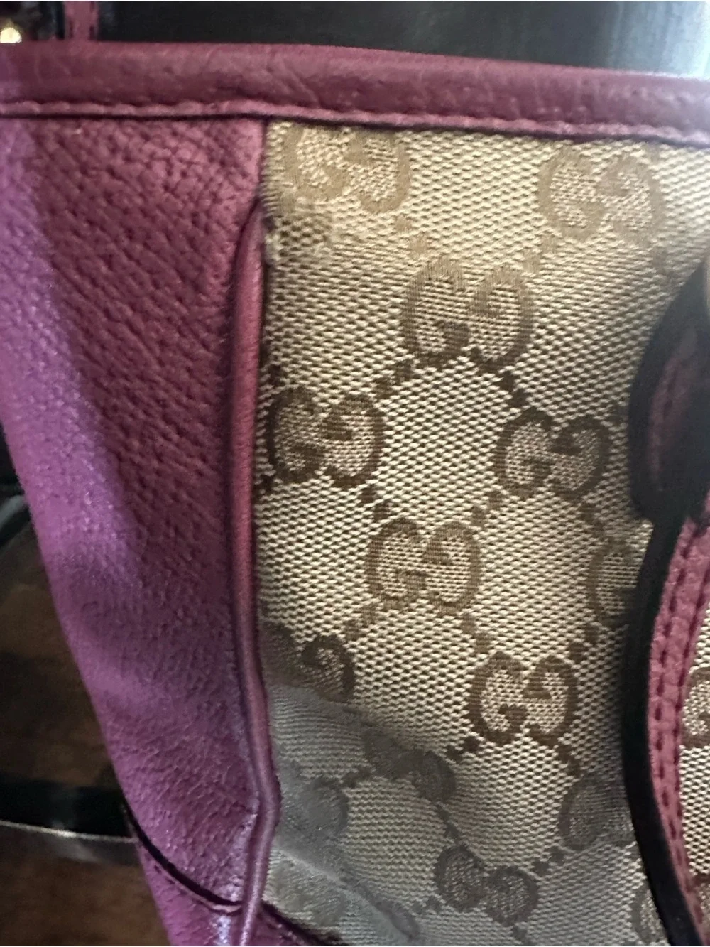 Authentic Gucci Beige GG Canvas Tote crossbody with Fuchsia Leather Trim